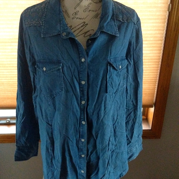 1x, Monroe and Main, button shirt - Picture 1 of 4